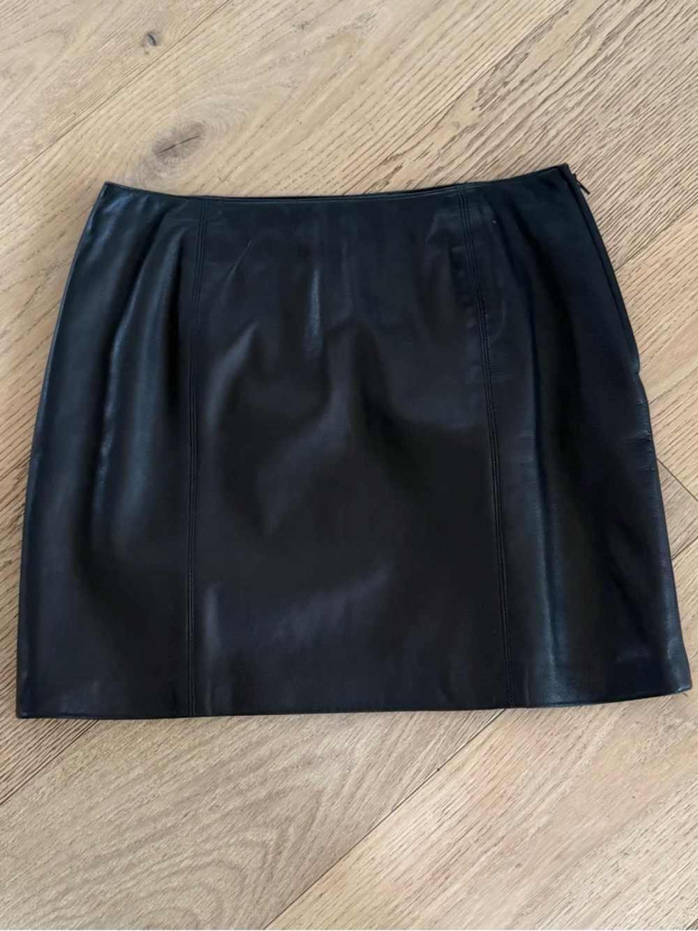 Danier Dark Brown Leather Mini Skirt - Women’s Size 8